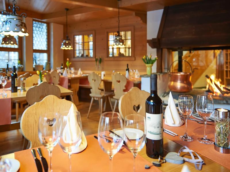 Hotel Waldrand image
