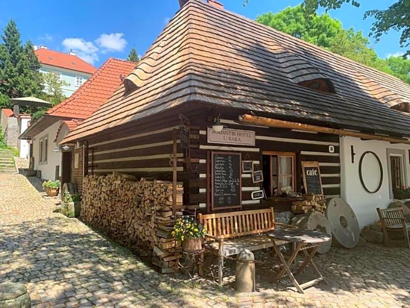 Romantik Hotel U Raka image