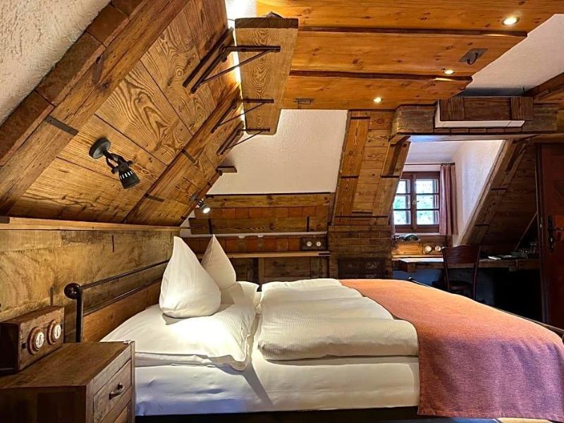 Romantik Hotel U Raka image
