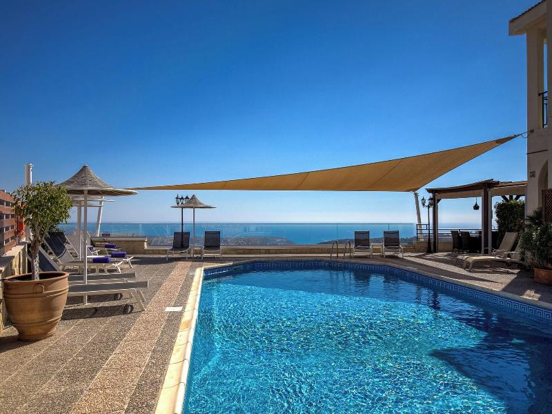 Hill View Hotel Apartments
