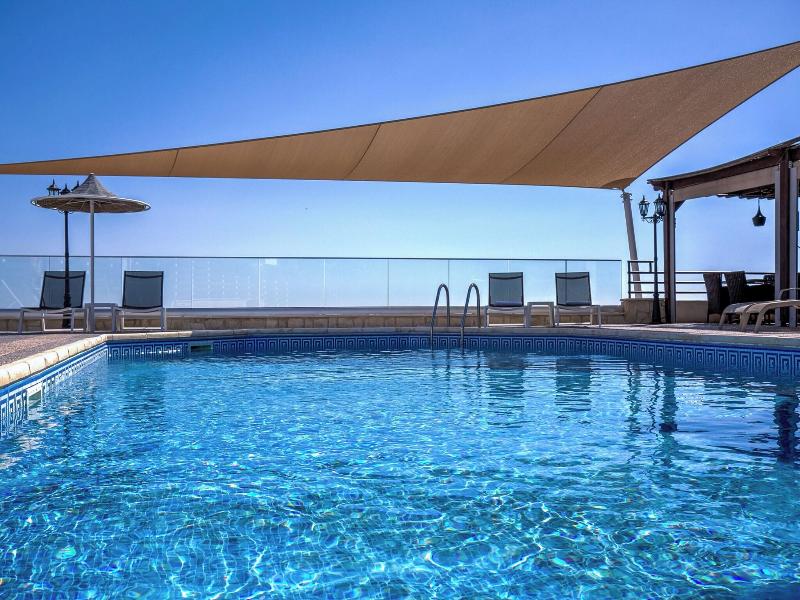 Hill View Hotel Apartments