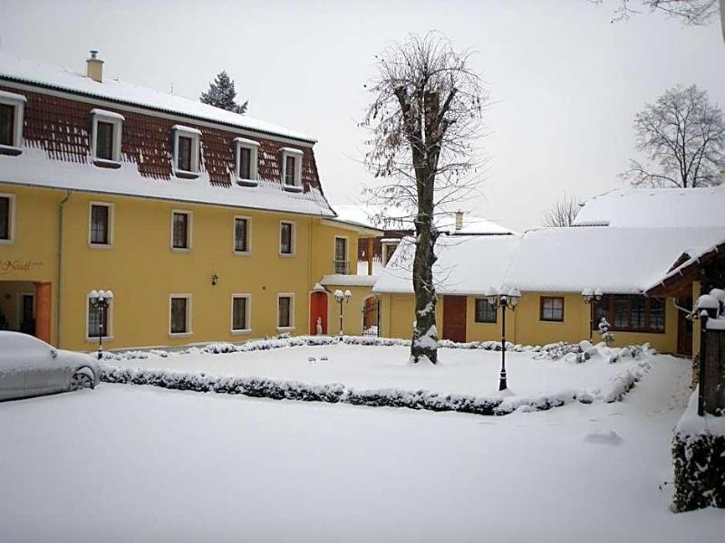 Hotel Nosal image