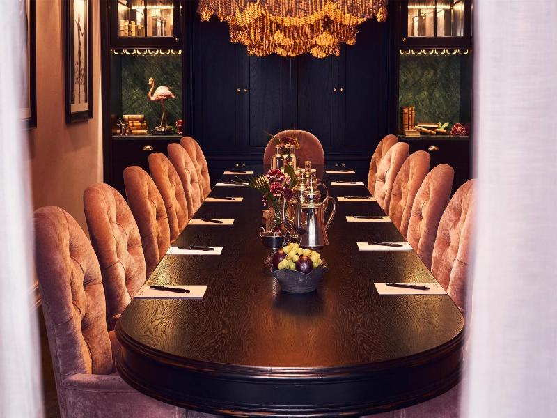 MJ'S Hotel image