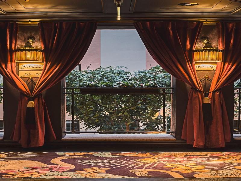 MJ'S Hotel image