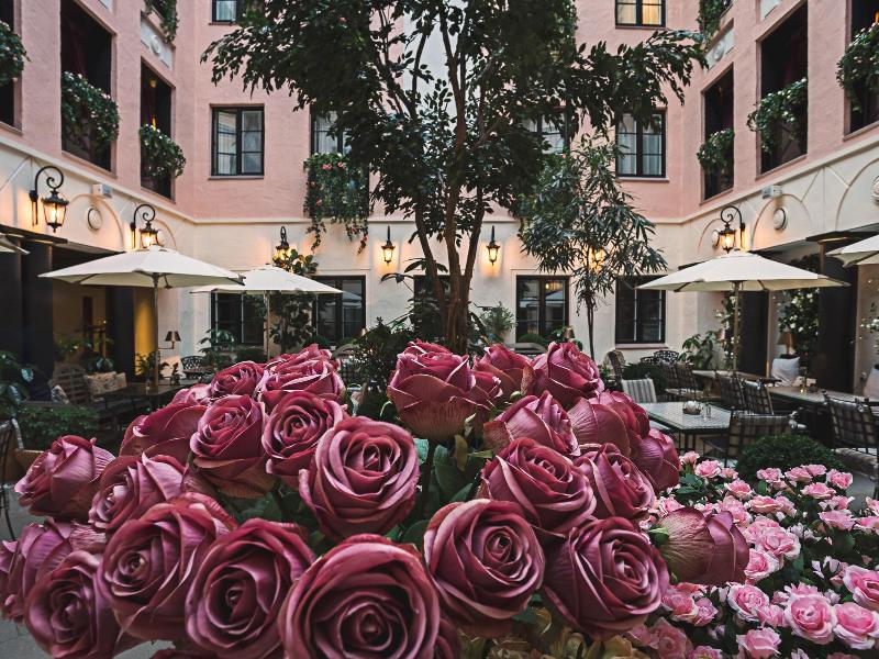 MJ'S Hotel image