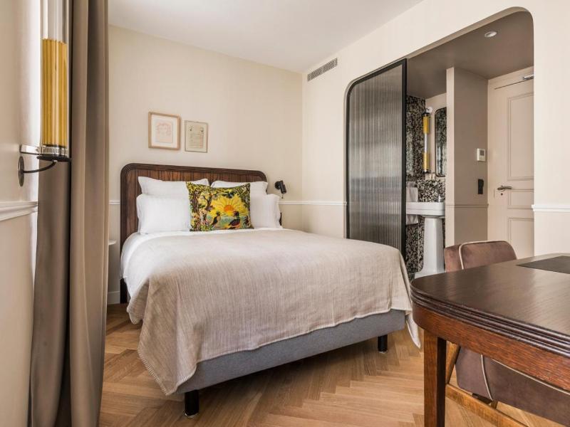 Chamar Hotel image