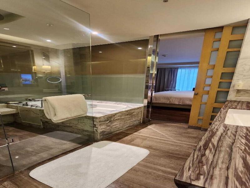 JW Marriott Hotel Chandigarh image