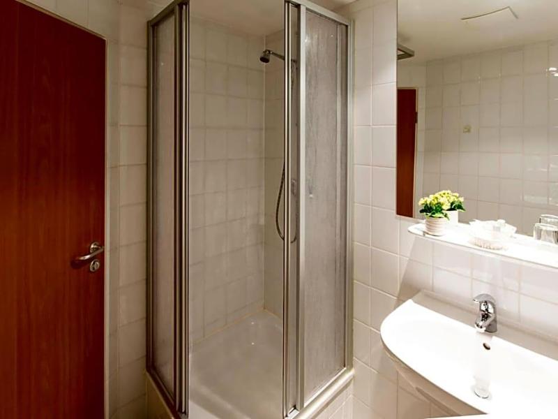 Hotel Near By image
