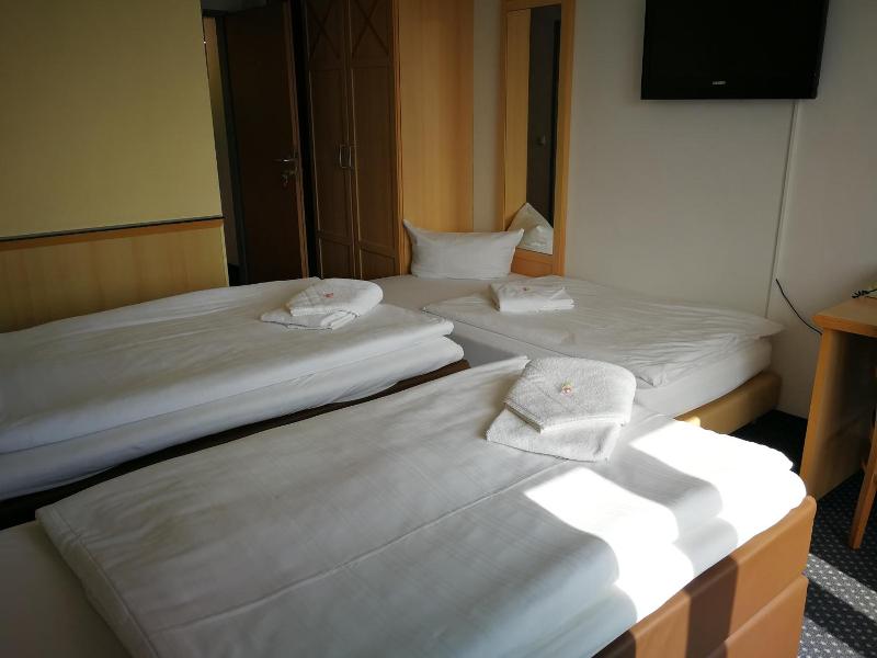 Hotel Near By image