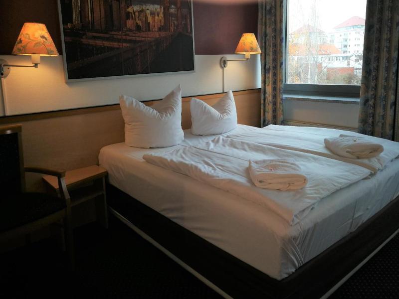 Hotel Near By image