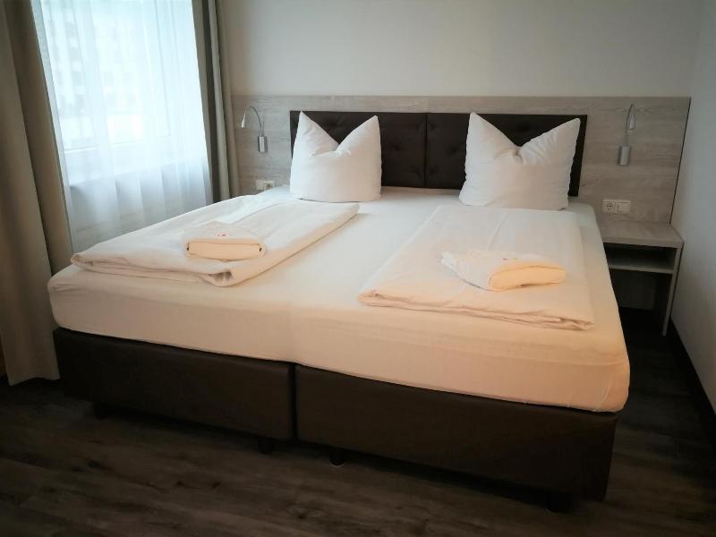 Hotel Near By image