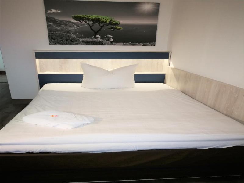 Hotel Near By image