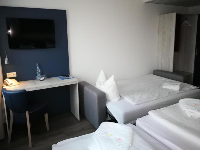 Hotel Near By image