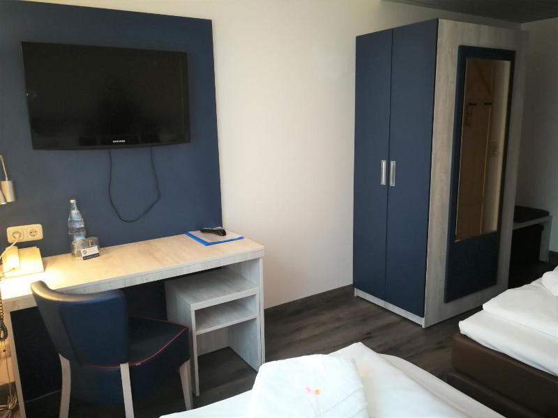 Hotel Near By image