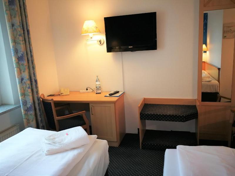 Hotel Near By image