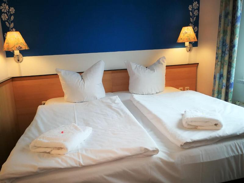 Hotel Near By image