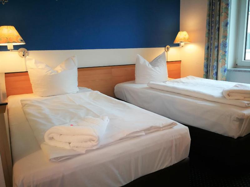Hotel Near By image