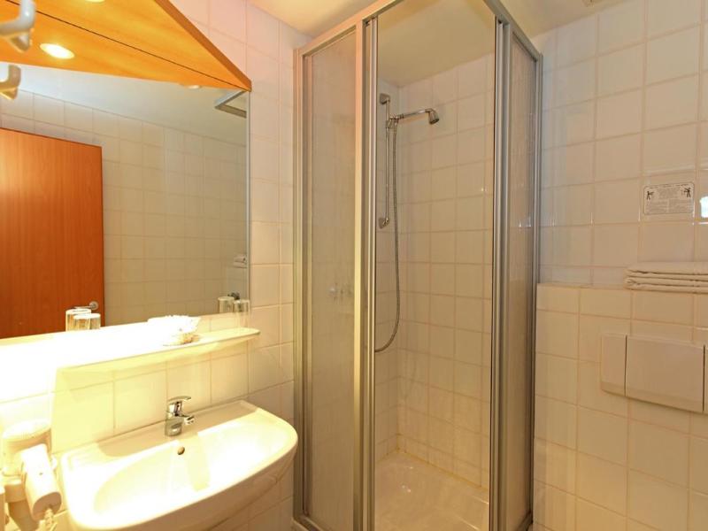 Hotel Near By image
