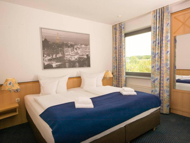 Hotel Near By image