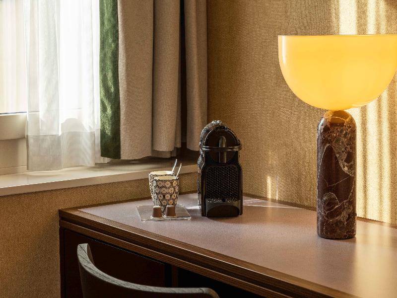 Hotel D image