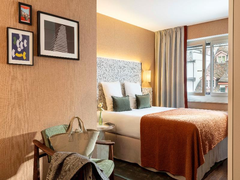 Hotel D image