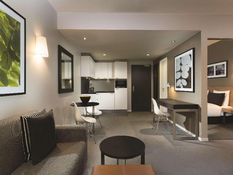 Adina Apartment Hotel Berlin Mitte image