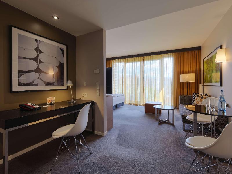 Adina Apartment Hotel Berlin Mitte image