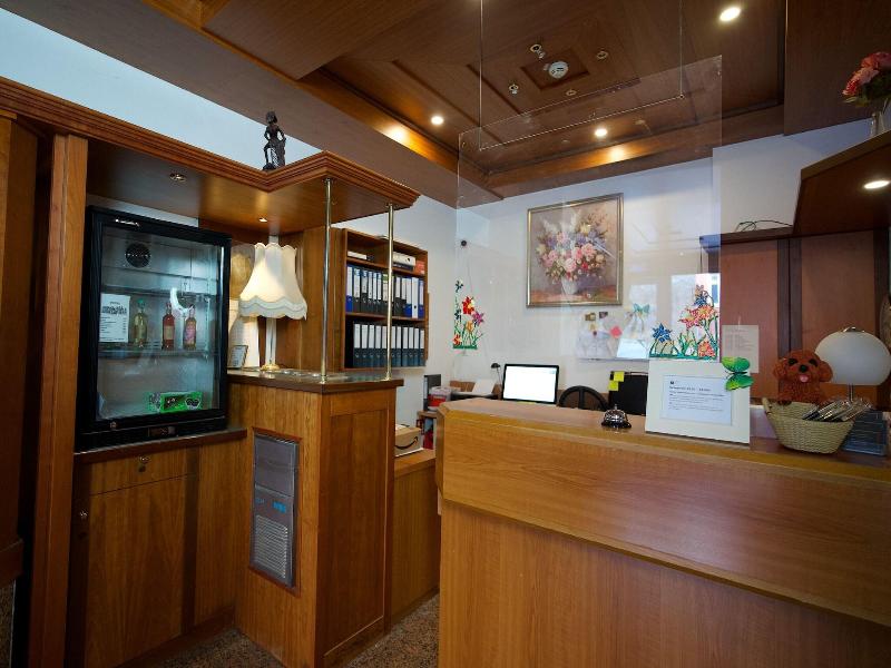 Hotel Merian 5