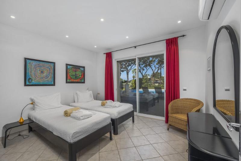 Vale Do Lobo Resort image