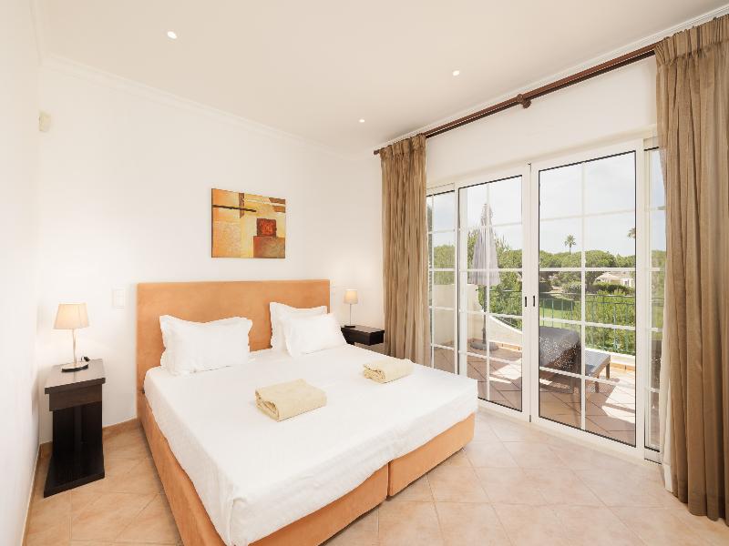 Vale Do Lobo Resort image