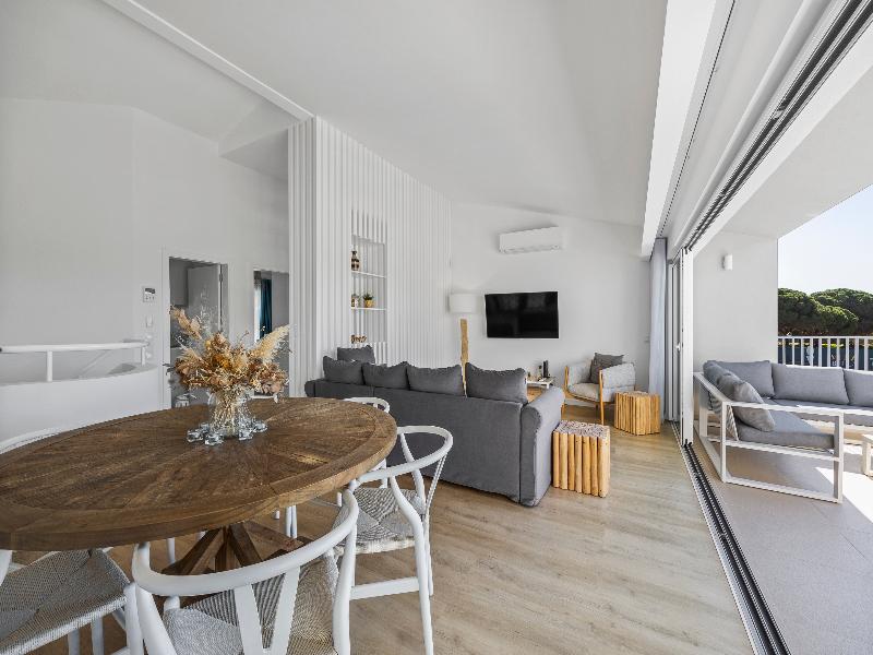Vale Do Lobo Resort image