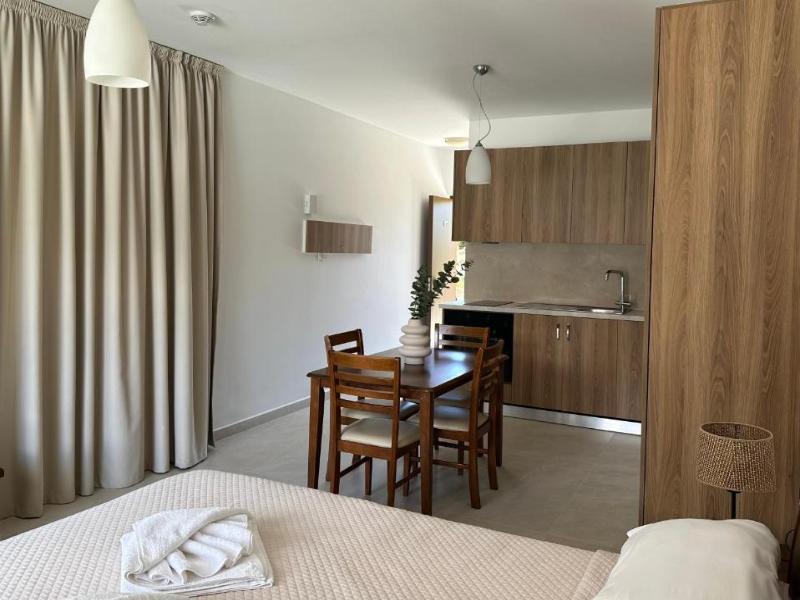 Anna Hotel Apartments image