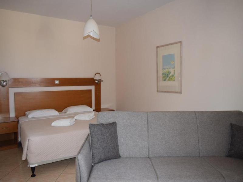 Anna Hotel Apartments image