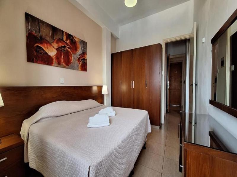 Anna Hotel Apartments image