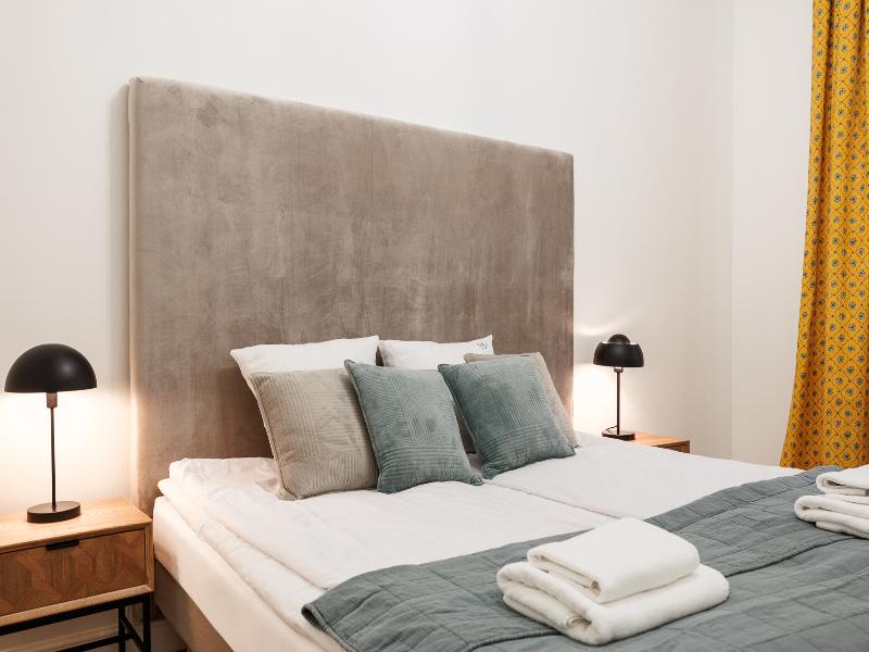 Crystal Suites Old Town image