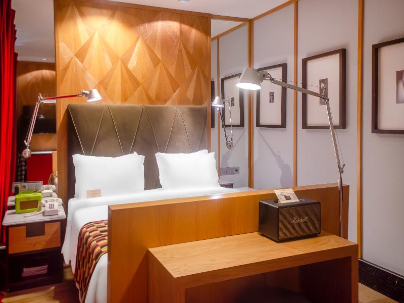 Browns Boutique Hotel image