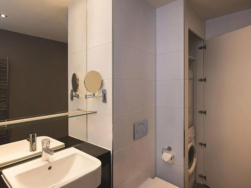 Adina Apartment Hotel Berlin Checkpoint Charlie image