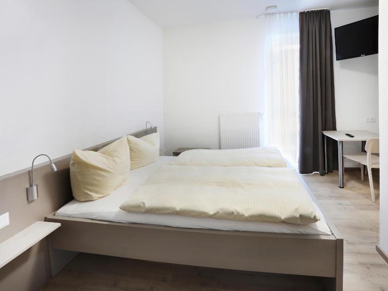 Adina Apartment Hotel Berlin Checkpoint Charlie image