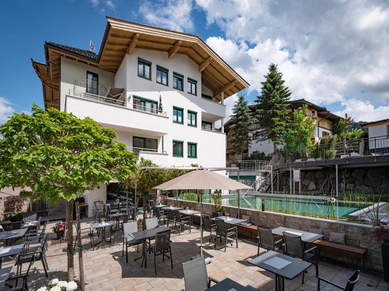 Hotel Gansleit — general view