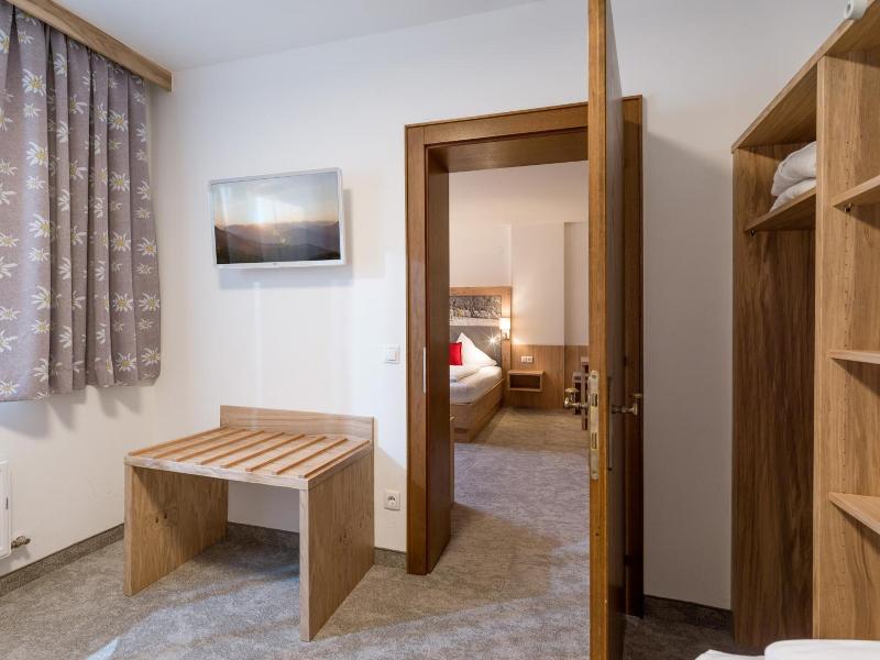 Hotel Gansleit image