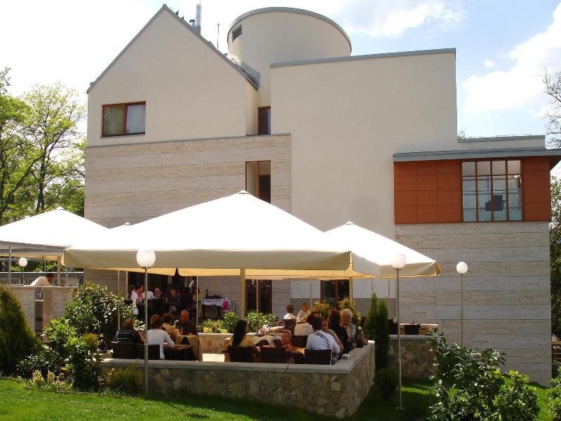Hotel Castle Garden image