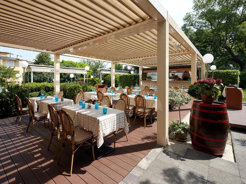 Hotel Castle Garden image