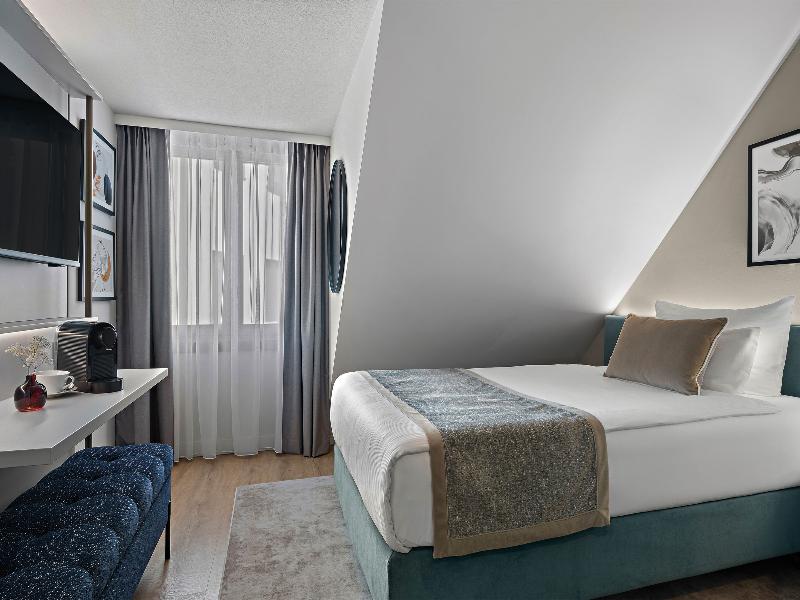 Leonardo Hotel Vienna Westbahnhof image