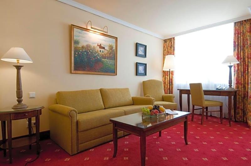 Hotel City House image