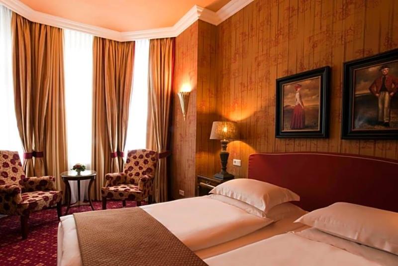 Hotel City House image