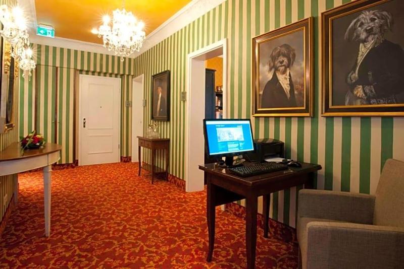 Hotel City House image