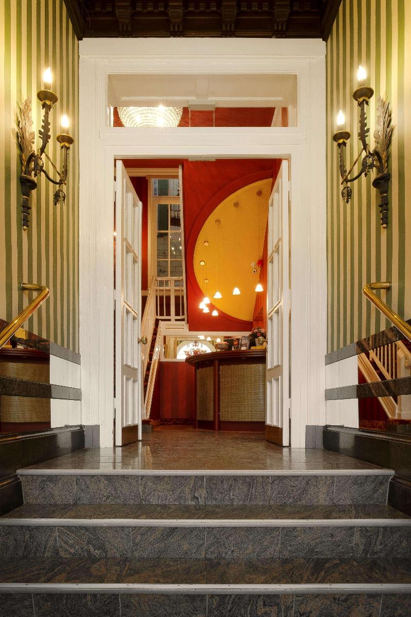 Hotel City House image