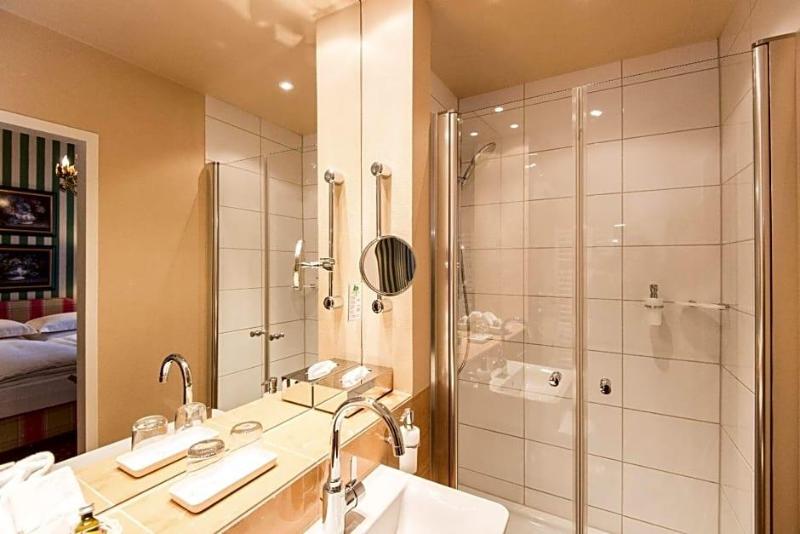 Hotel City House image