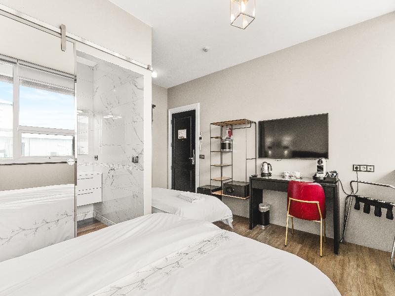 Hotel Keflavik image