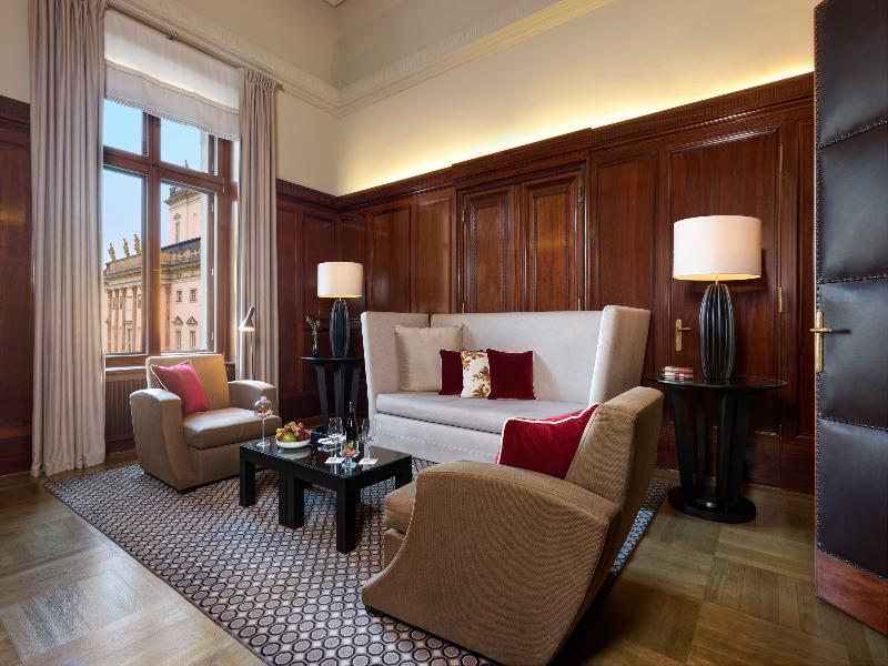 Hotel de Rome image